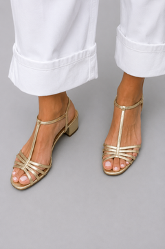 Alena | Zlaté sandály pro každodenní eleganci